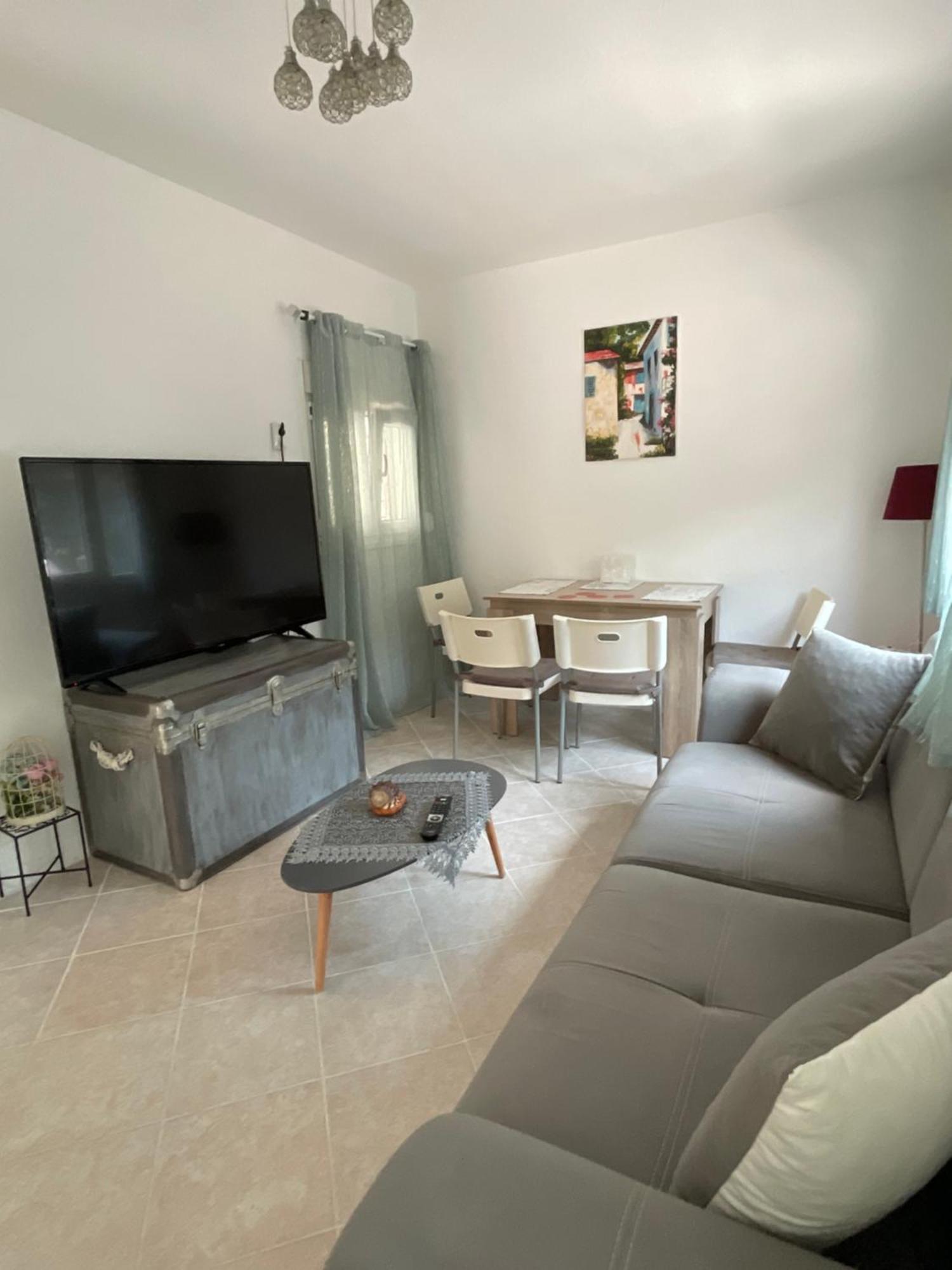 Comfy Myrvalis Apartment Agía Triás Exterior foto